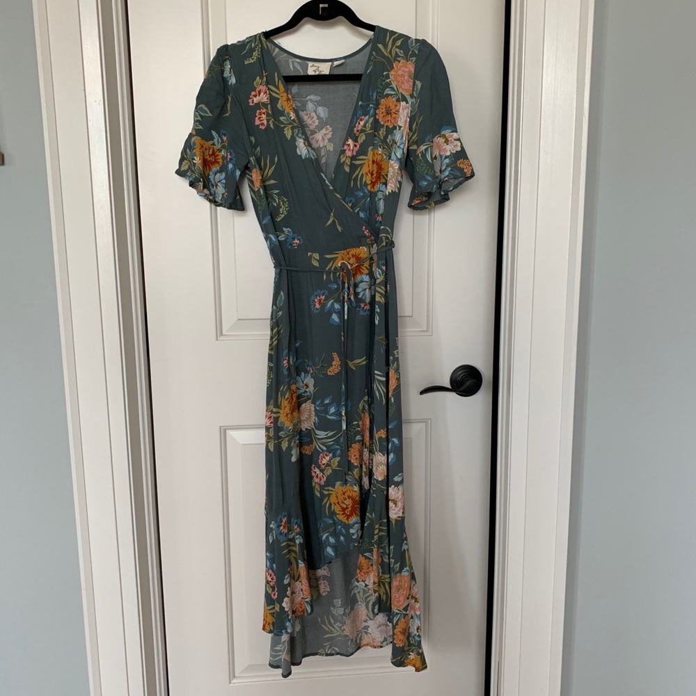 Gorgeous floral dress